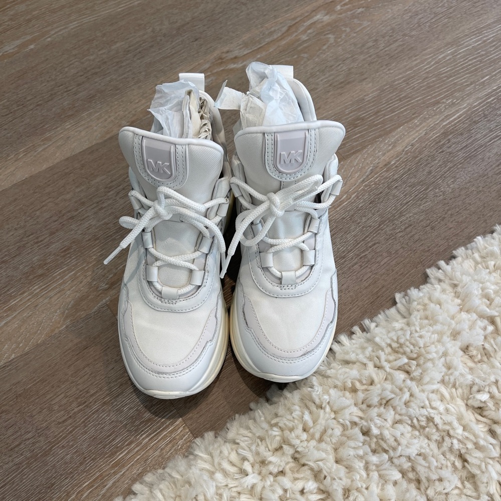 Michael Kors OLYMPIA TRAINER (come with the box)